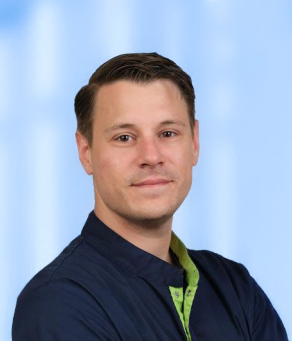 Paul Georg Hintz, Zahnarzt