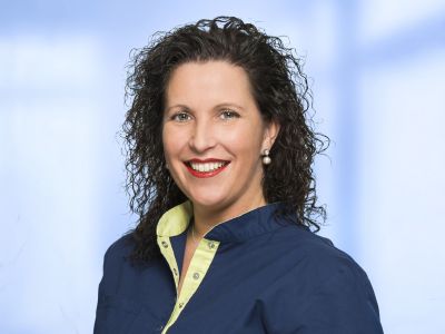Zahnärztin und Klinikleitung Dr. Anja Melina Heiß